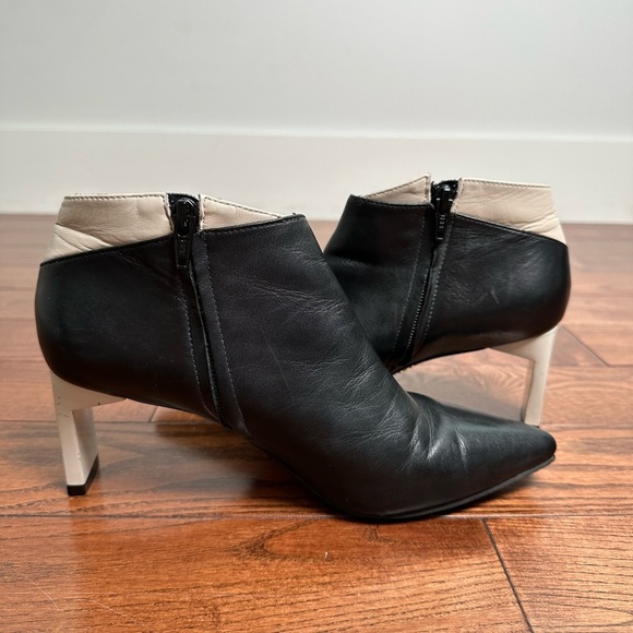 Zvelle Electra Pointed Toe Ankle Booties - Made in Brazil - Picture 7 of 12